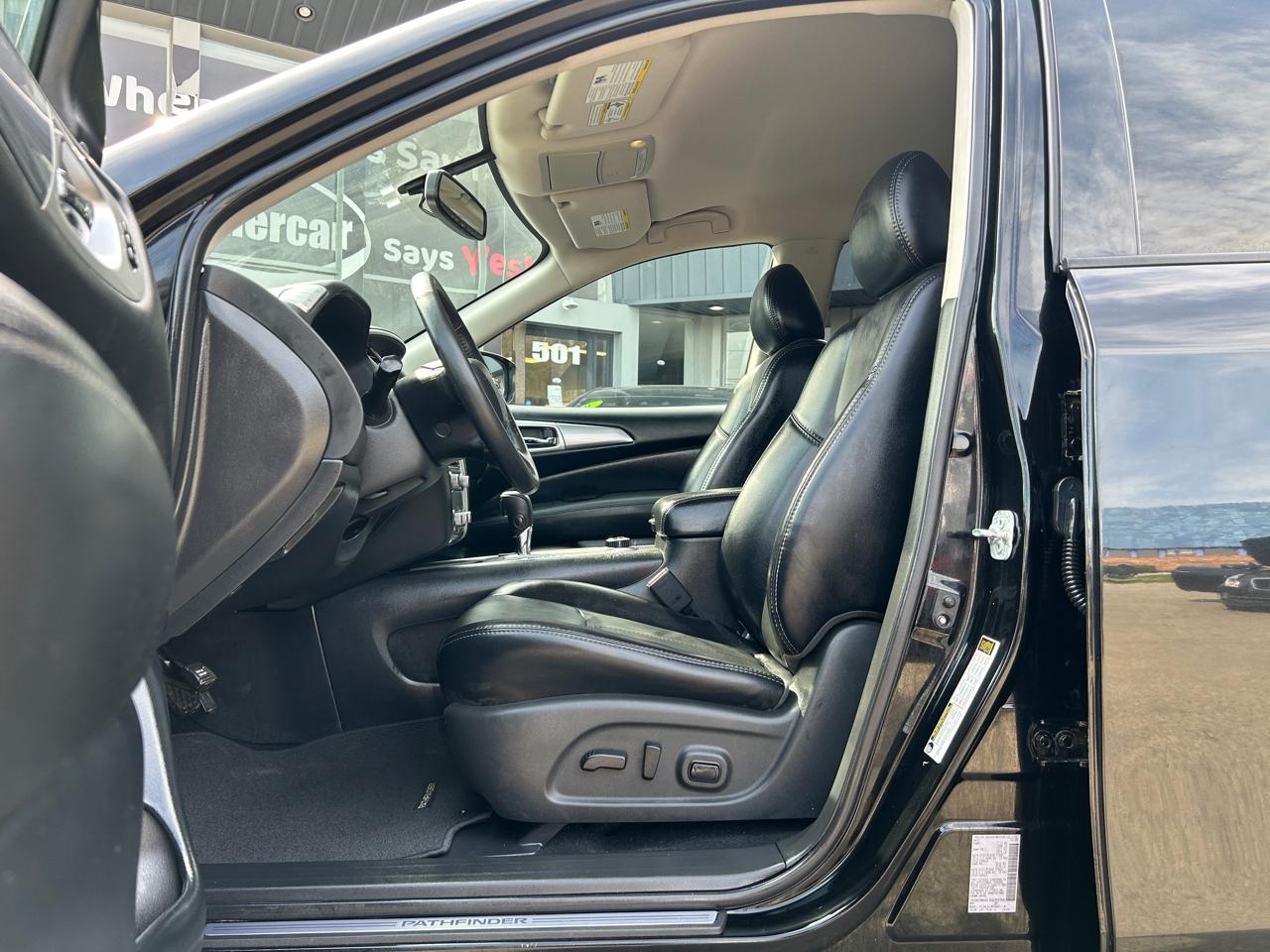 Nissan Pathfinder 4x4 SL 2019