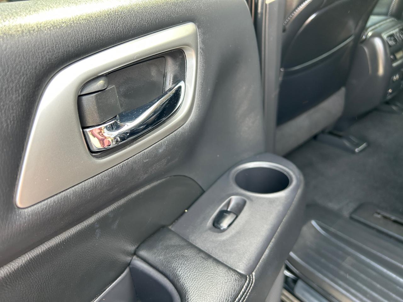 Nissan Pathfinder 4x4 SL 2019