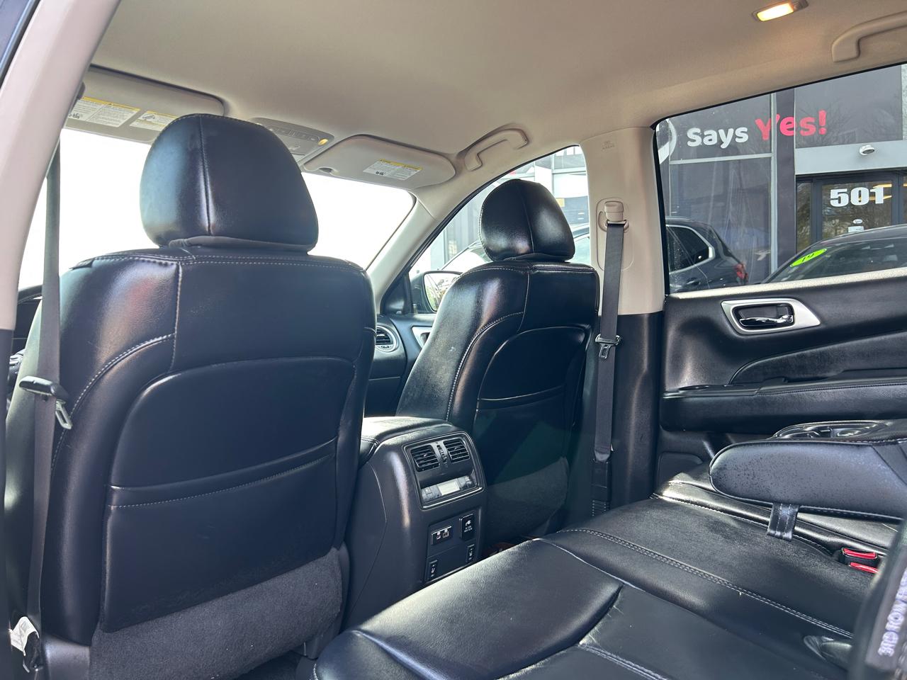 Nissan Pathfinder 4x4 SL 2019