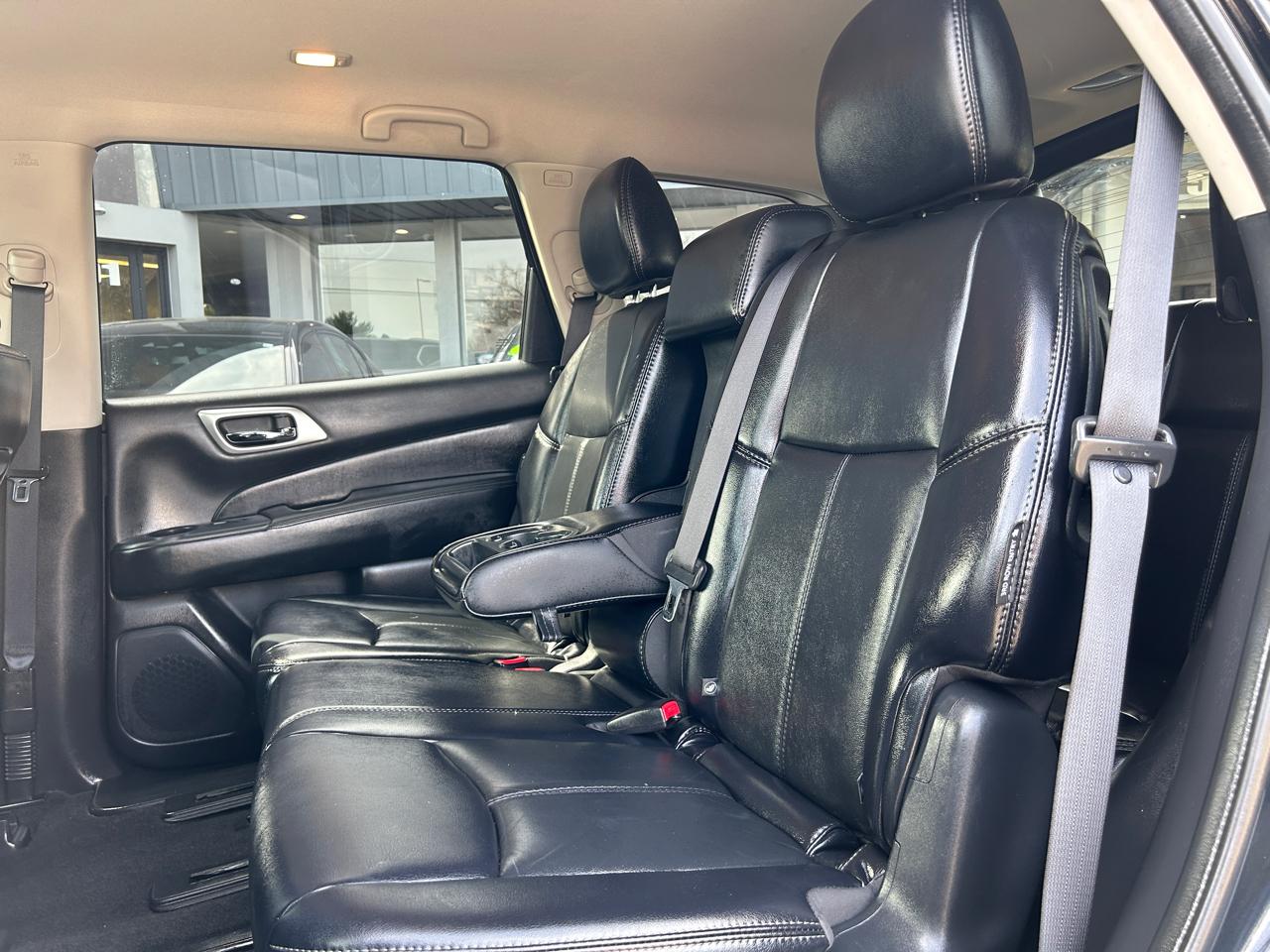 Nissan Pathfinder 4x4 SL 2019