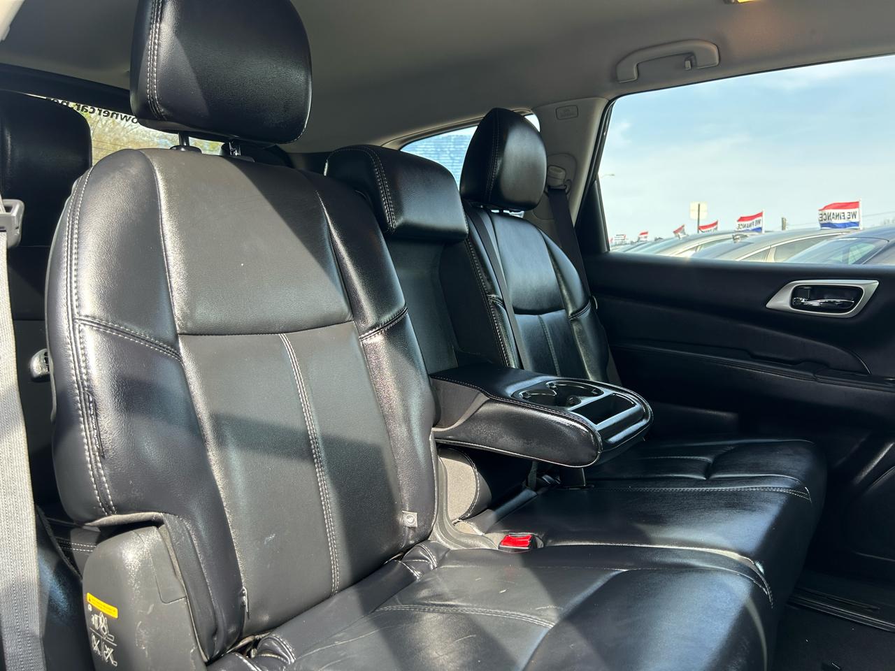 Nissan Pathfinder 4x4 SL 2019