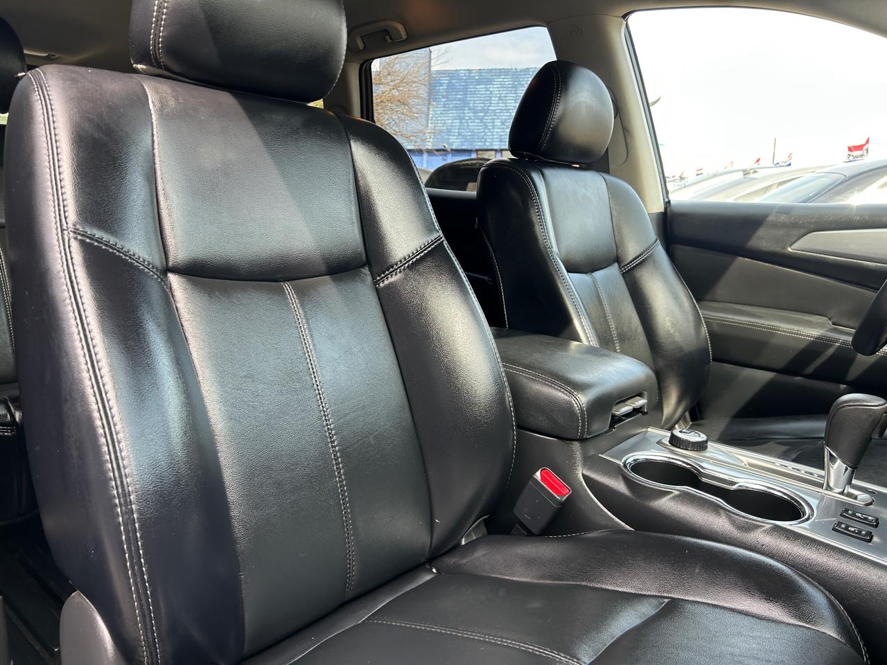 Nissan Pathfinder 4x4 SL 2019