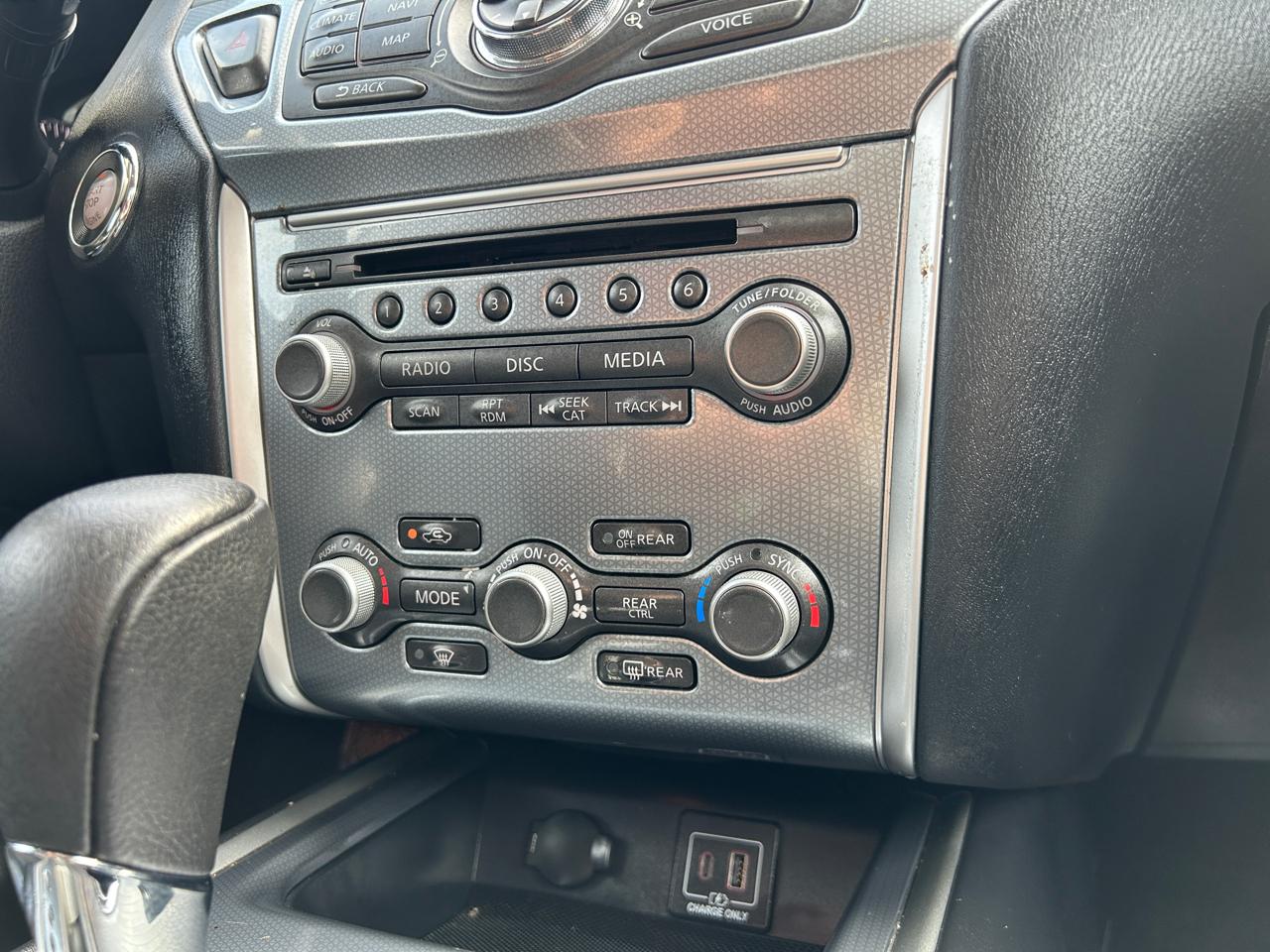 Nissan Pathfinder 4x4 SL 2019