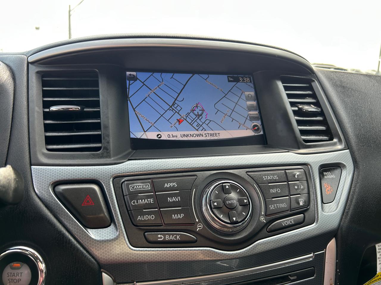 Nissan Pathfinder 4x4 SL 2019