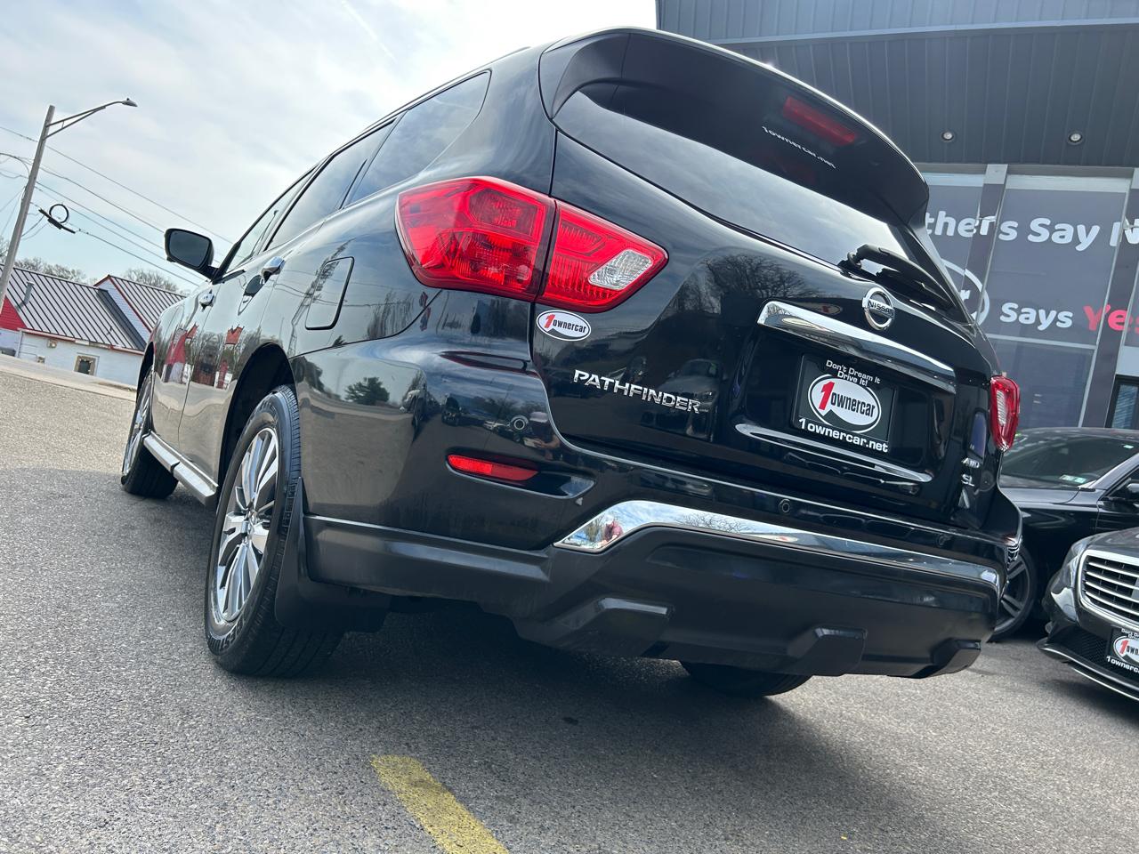 Nissan Pathfinder 4x4 SL 2019