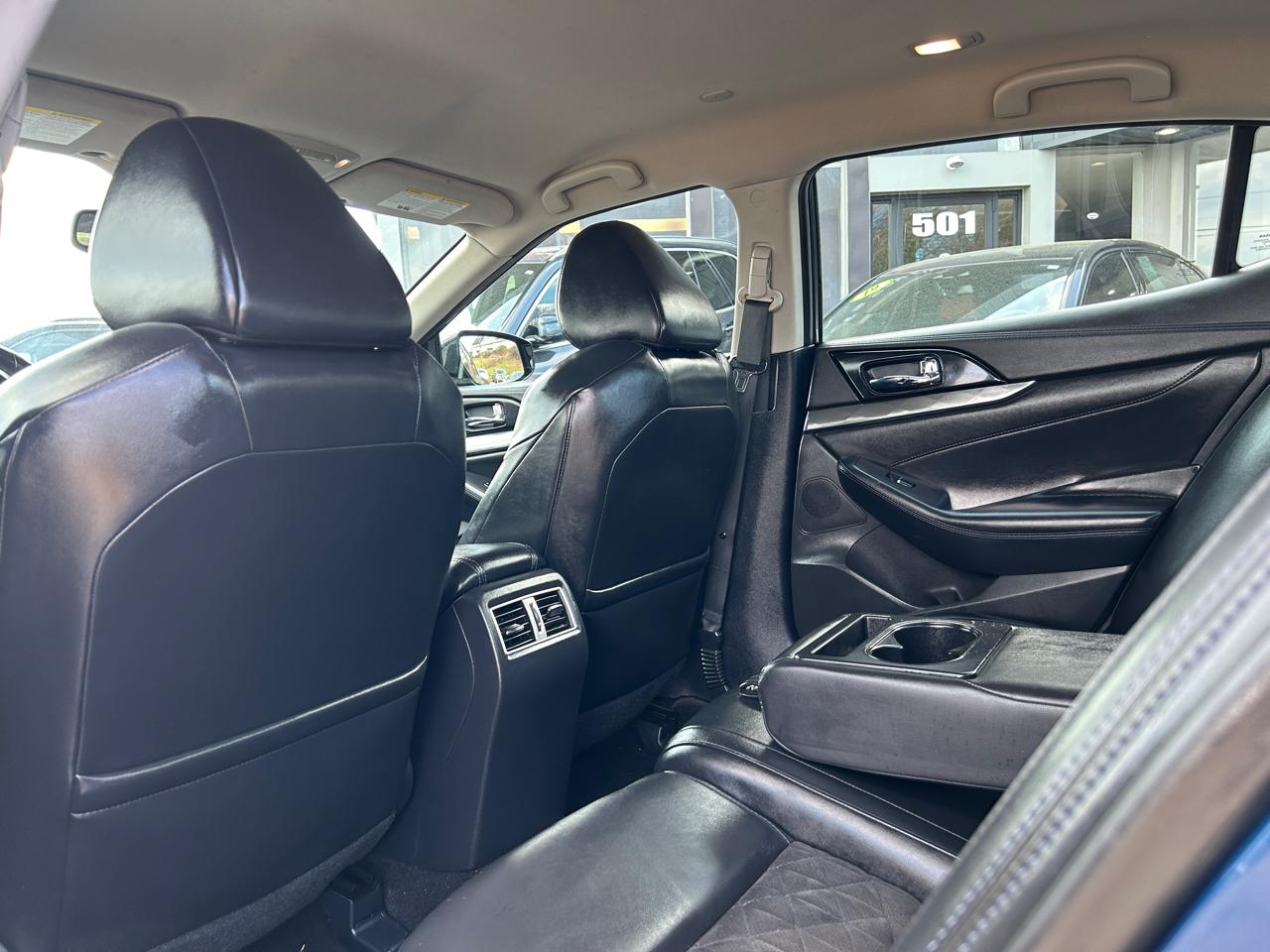 Nissan Maxima SR 3.5L 2017