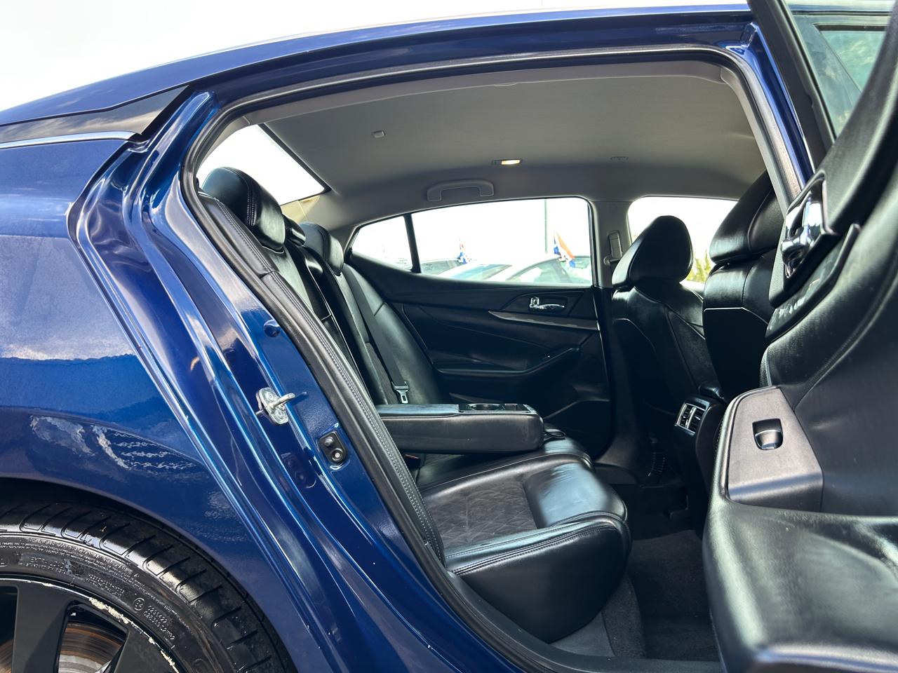 Nissan Maxima SR 3.5L 2017