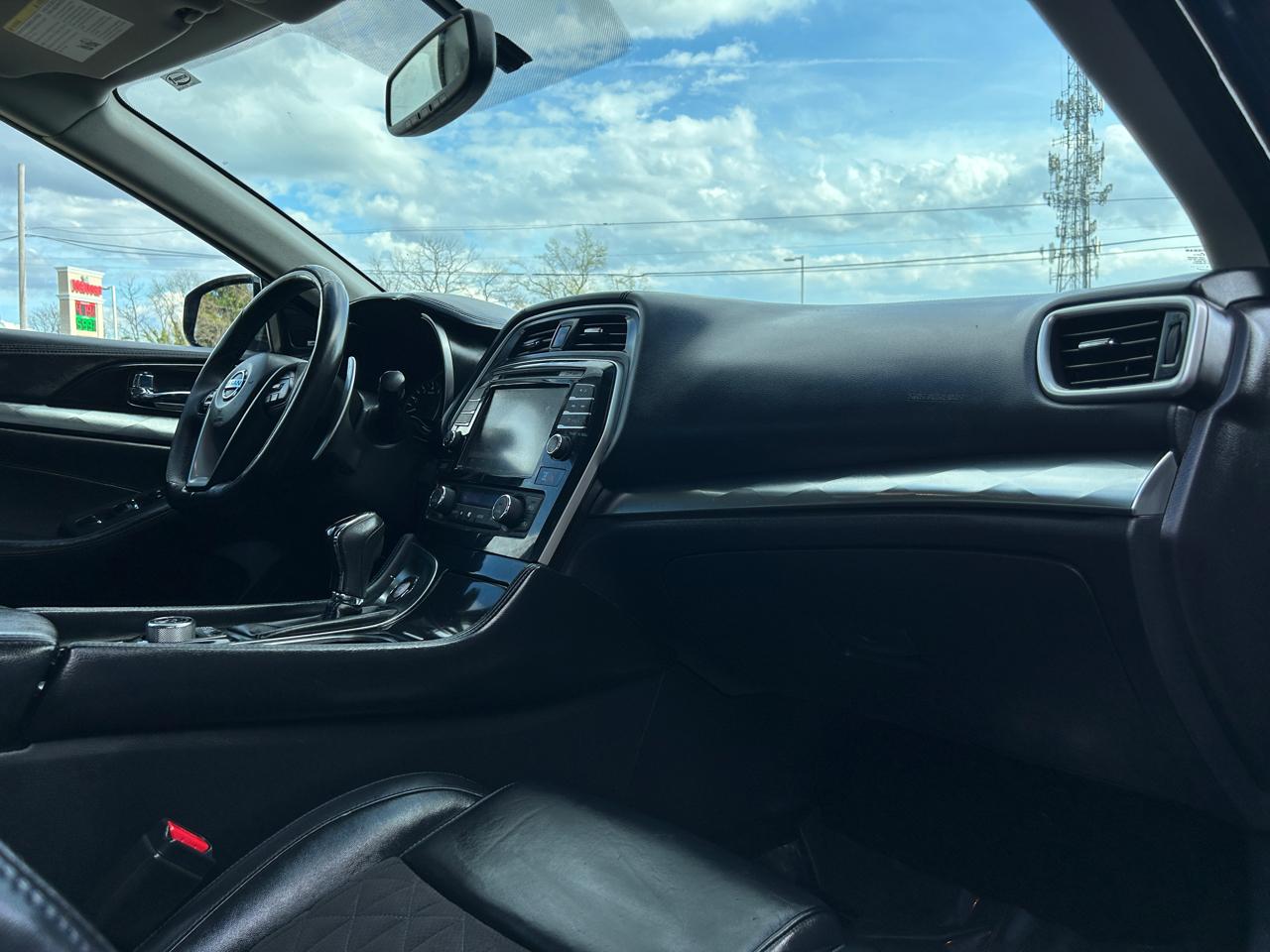 Nissan Maxima SR 3.5L 2017