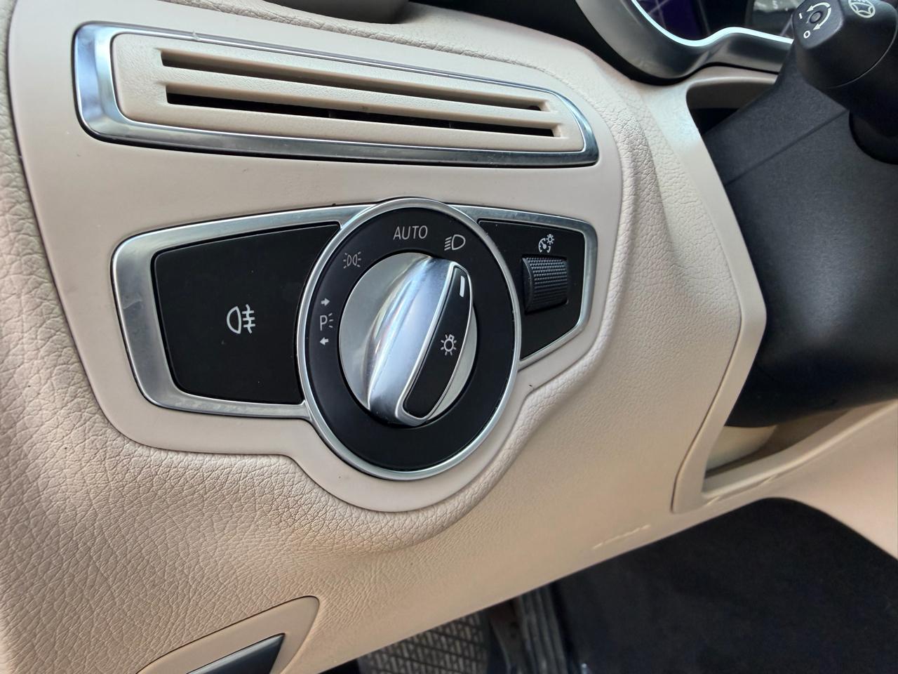 Mercedes-Benz C-Class C 300 4MATIC Sedan 2019