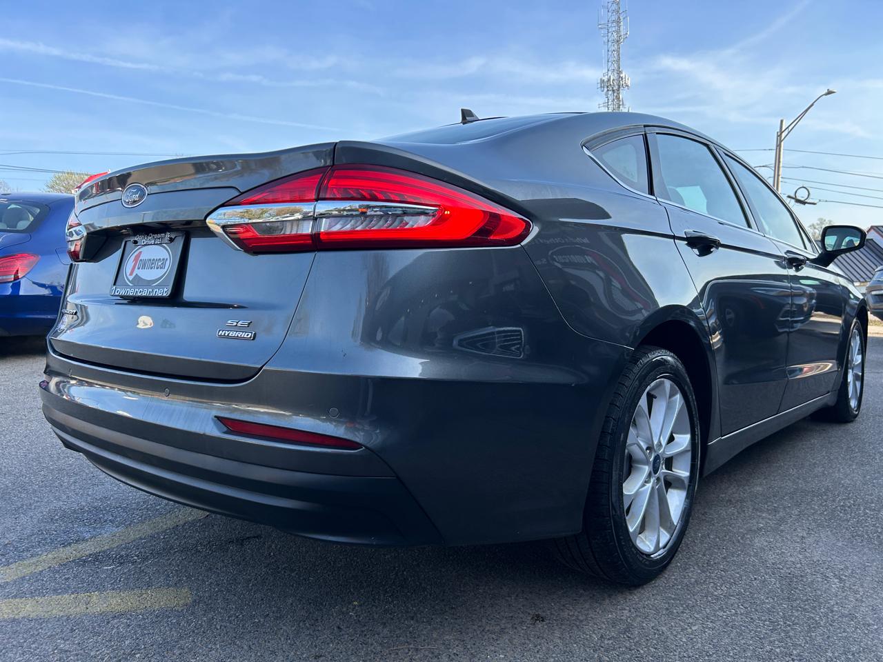 Ford Fusion Hybrid SE FWD 2020