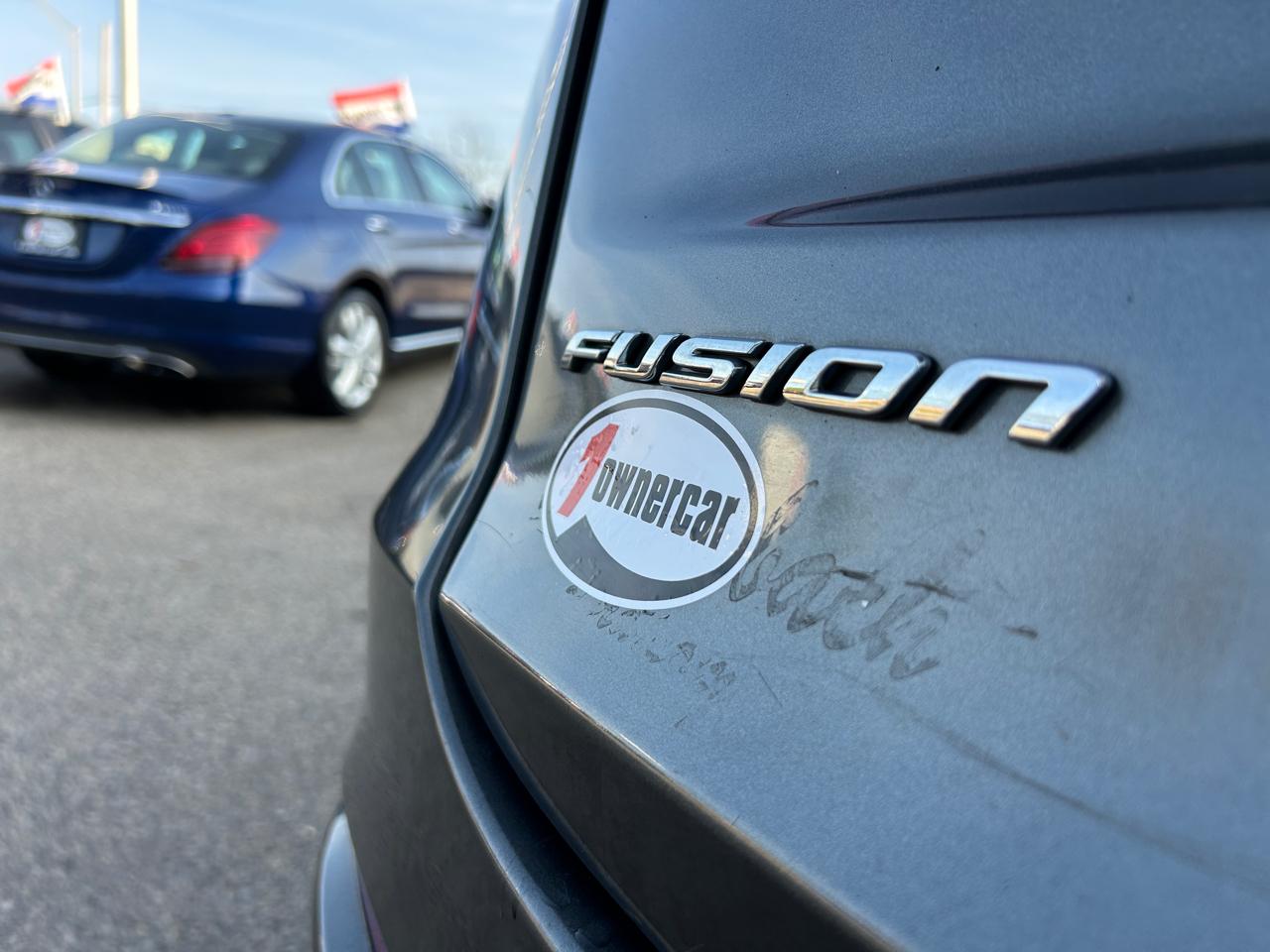 Ford Fusion Hybrid SE FWD 2020