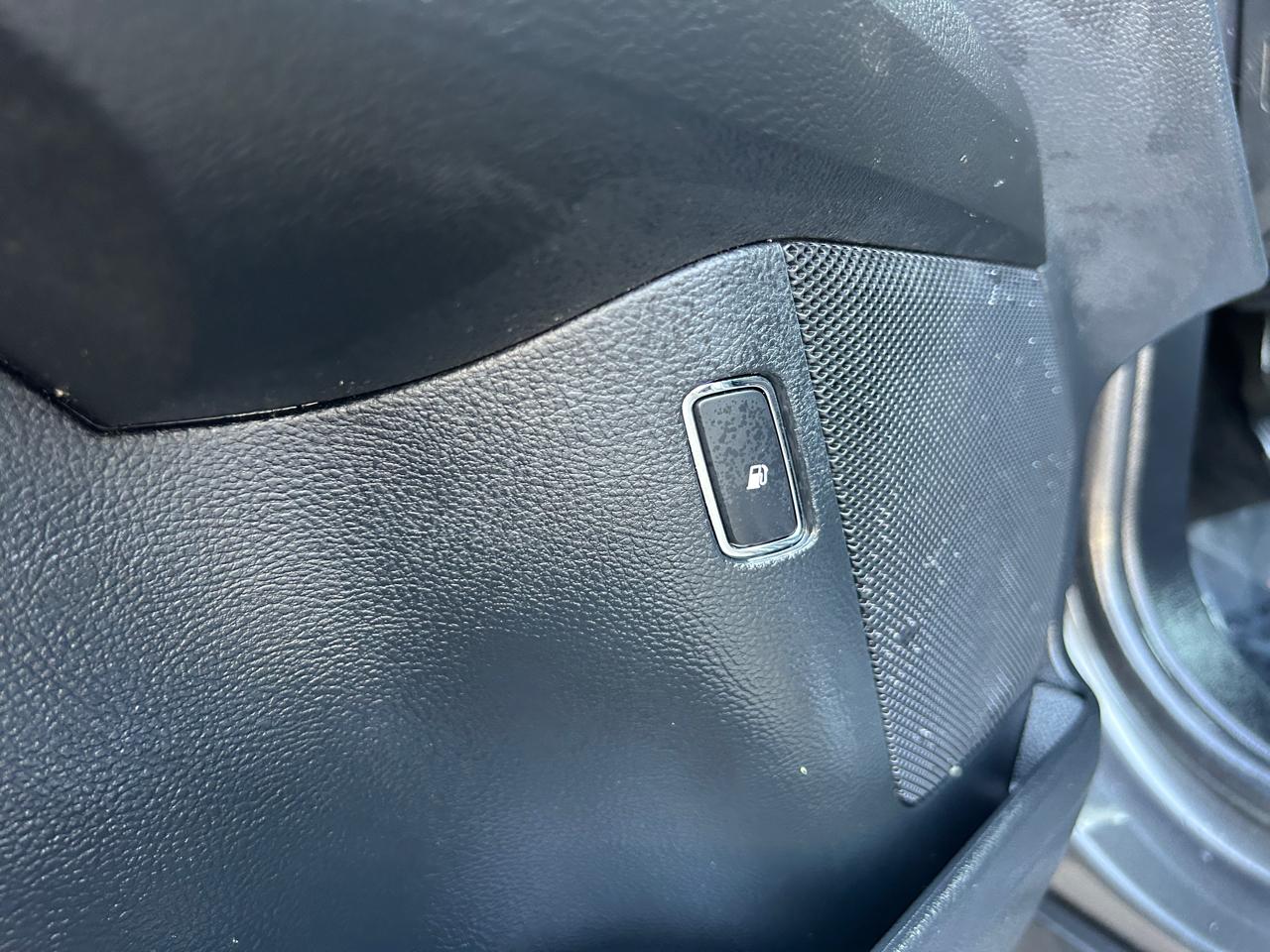 Ford Fusion Hybrid SE FWD 2020