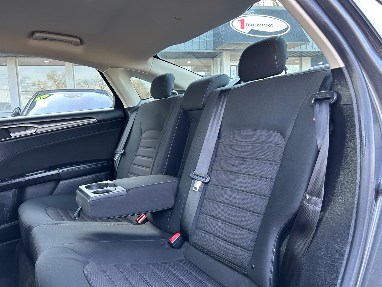 Ford Fusion Hybrid SE FWD 2020