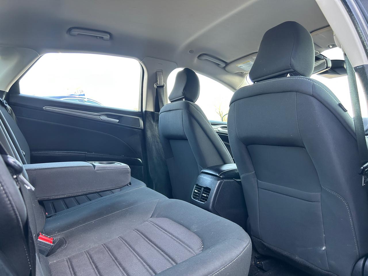 Ford Fusion Hybrid SE FWD 2020