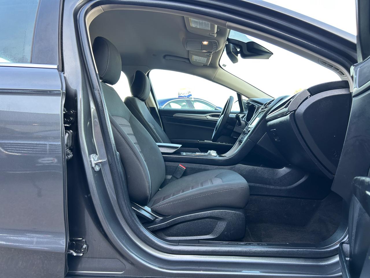 Ford Fusion Hybrid SE FWD 2020