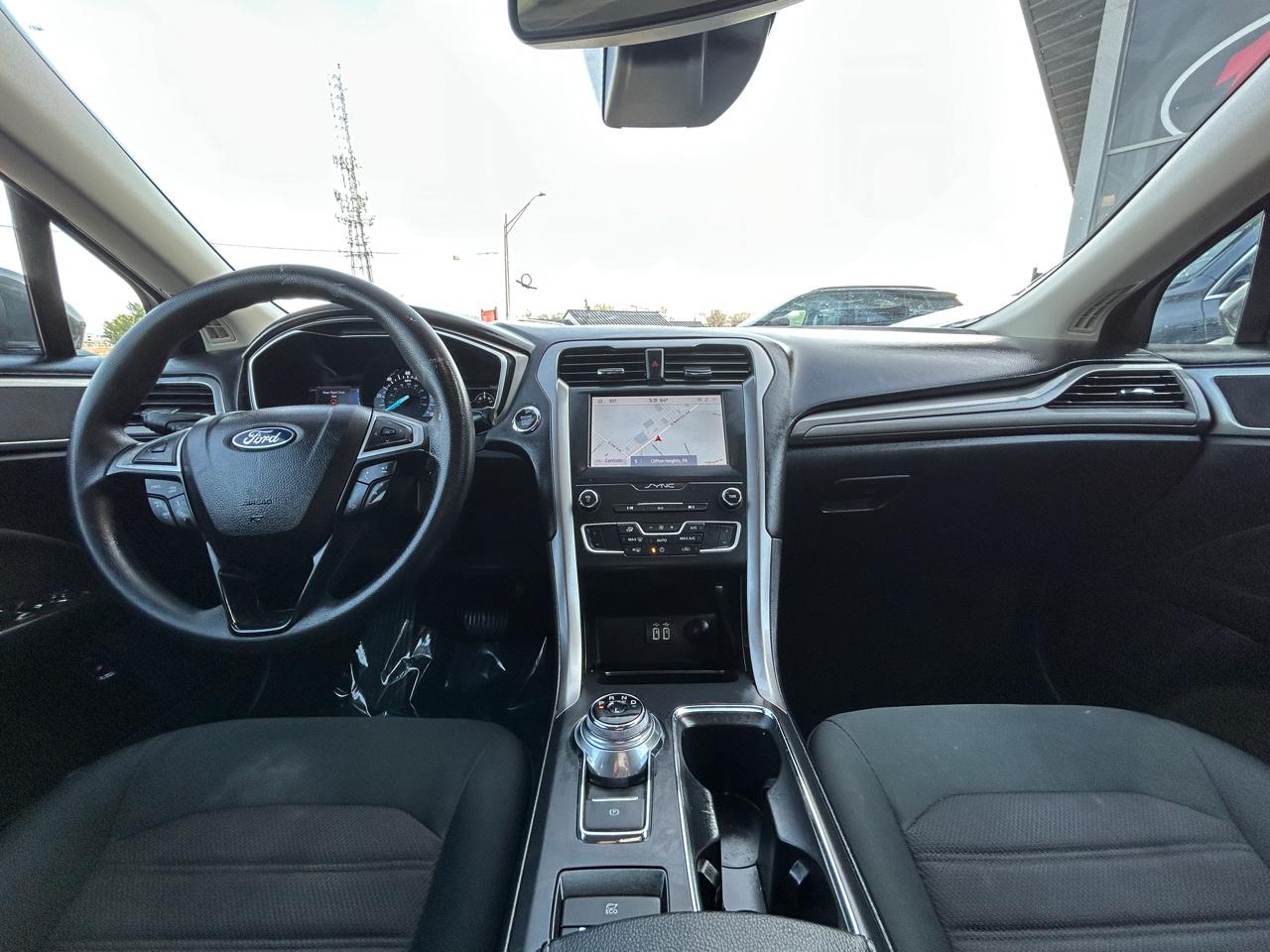 Ford Fusion Hybrid SE FWD 2020