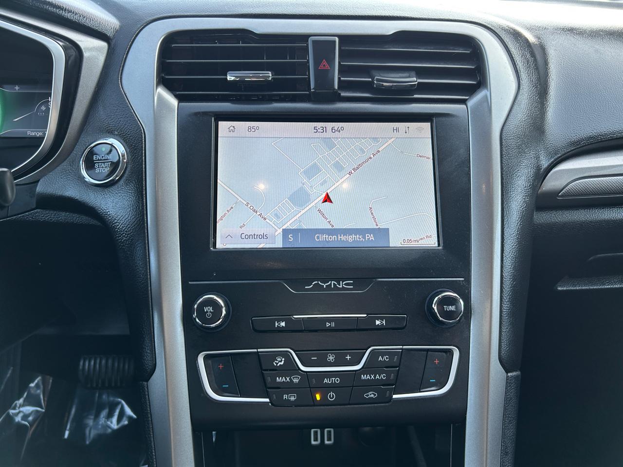 Ford Fusion Hybrid SE FWD 2020