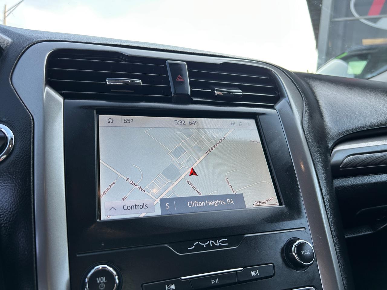 Ford Fusion Hybrid SE FWD 2020