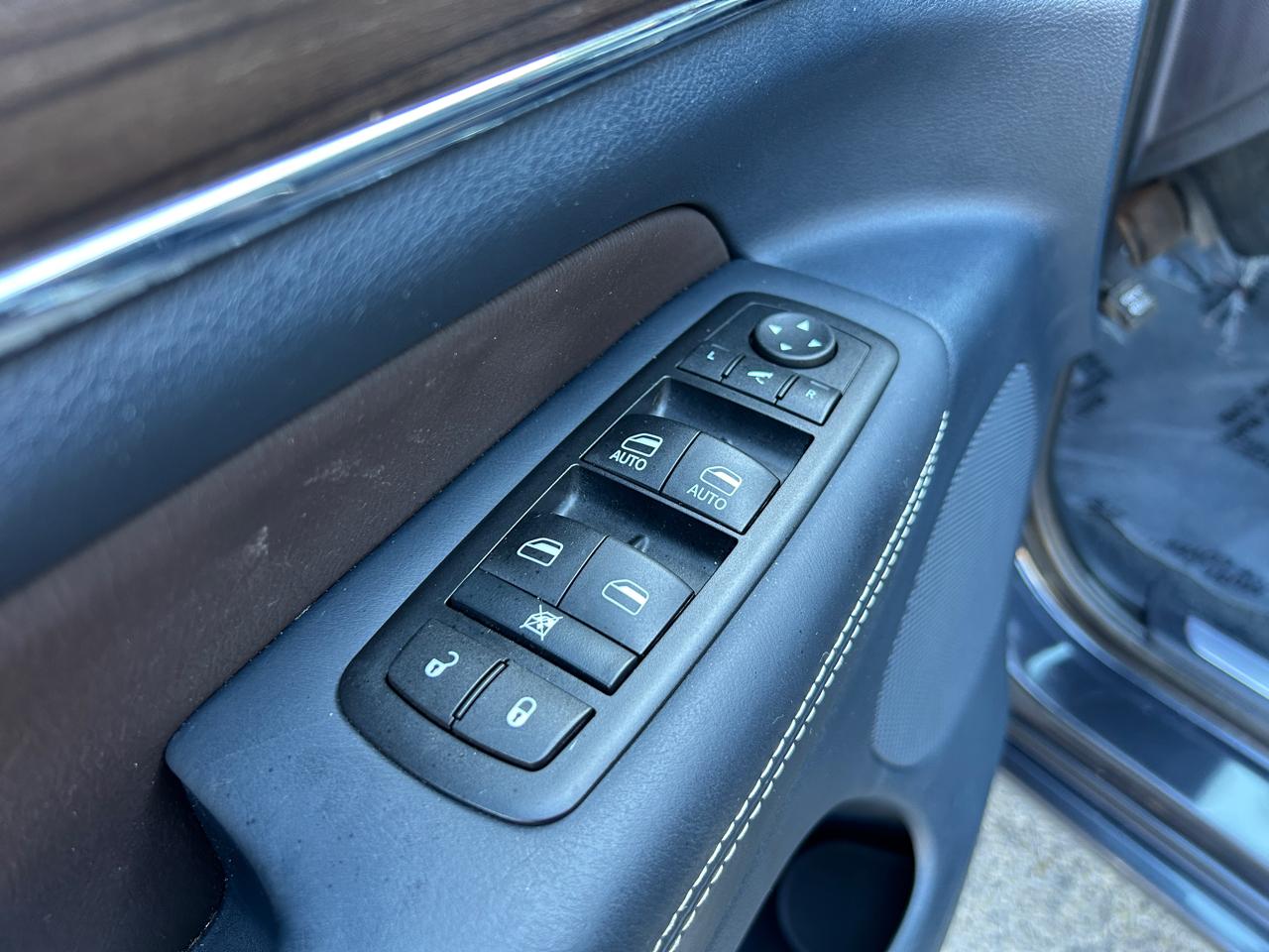 Jeep Grand Cherokee 4WD 4dr Overland 2015