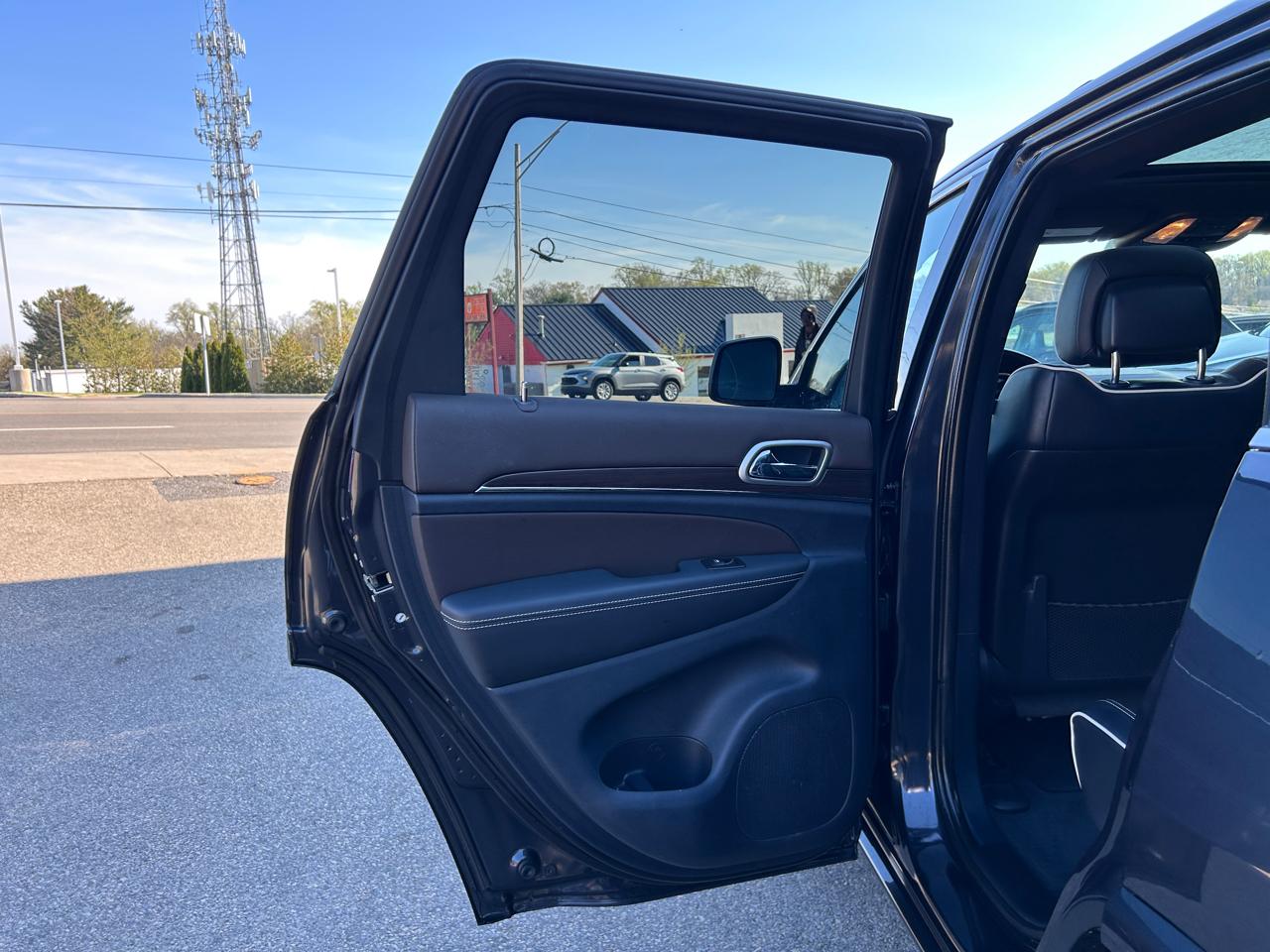 Jeep Grand Cherokee 4WD 4dr Overland 2015