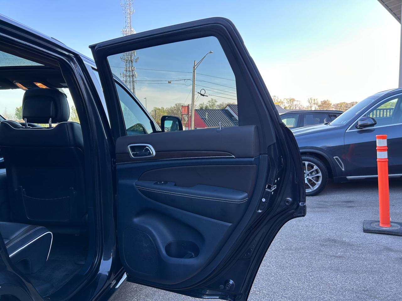 Jeep Grand Cherokee 4WD 4dr Overland 2015