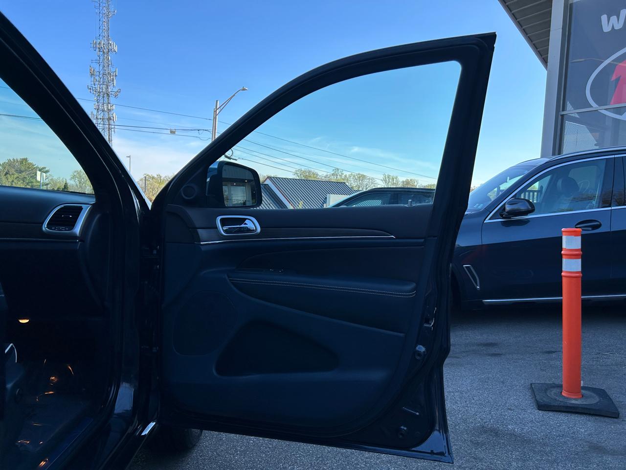 Jeep Grand Cherokee 4WD 4dr Overland 2015