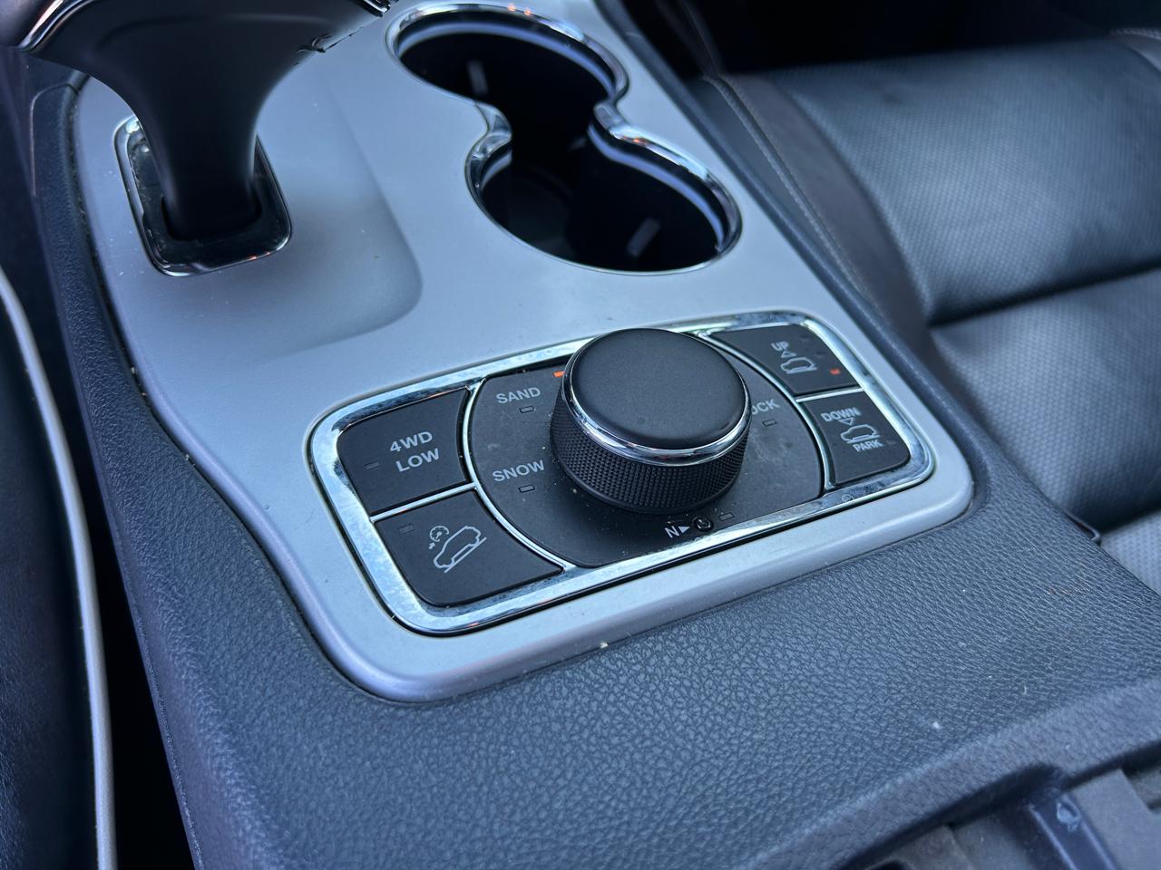 Jeep Grand Cherokee 4WD 4dr Overland 2015