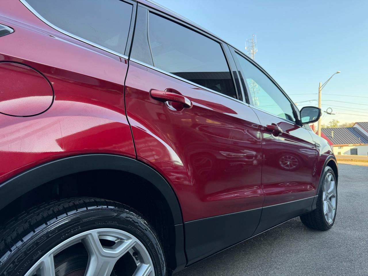 Ford Escape Titanium FWD 2017