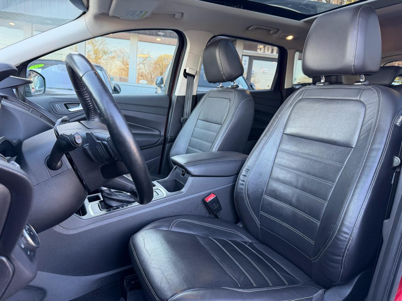 Ford Escape Titanium FWD 2017