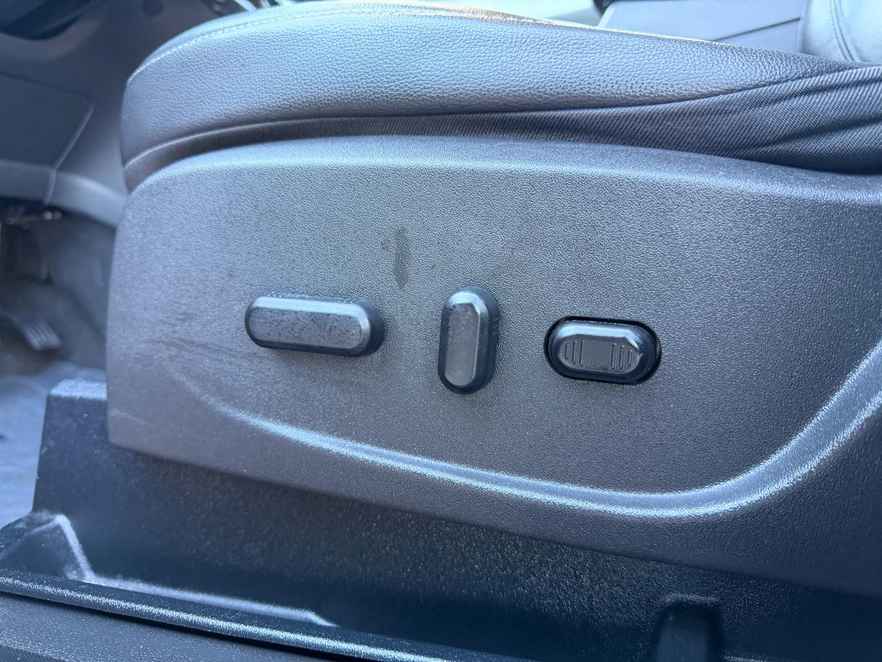 Ford Escape Titanium FWD 2017