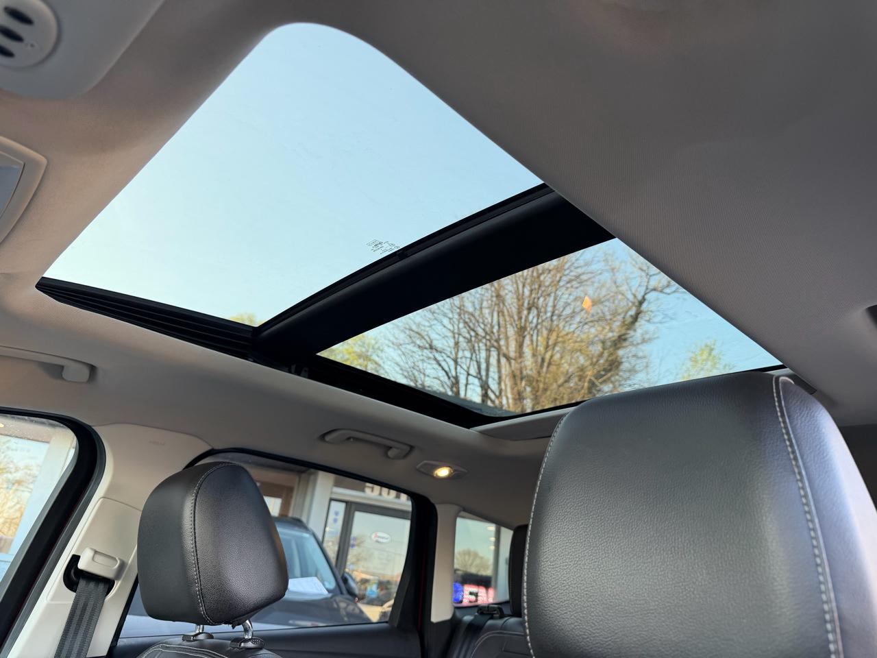 Ford Escape Titanium FWD 2017