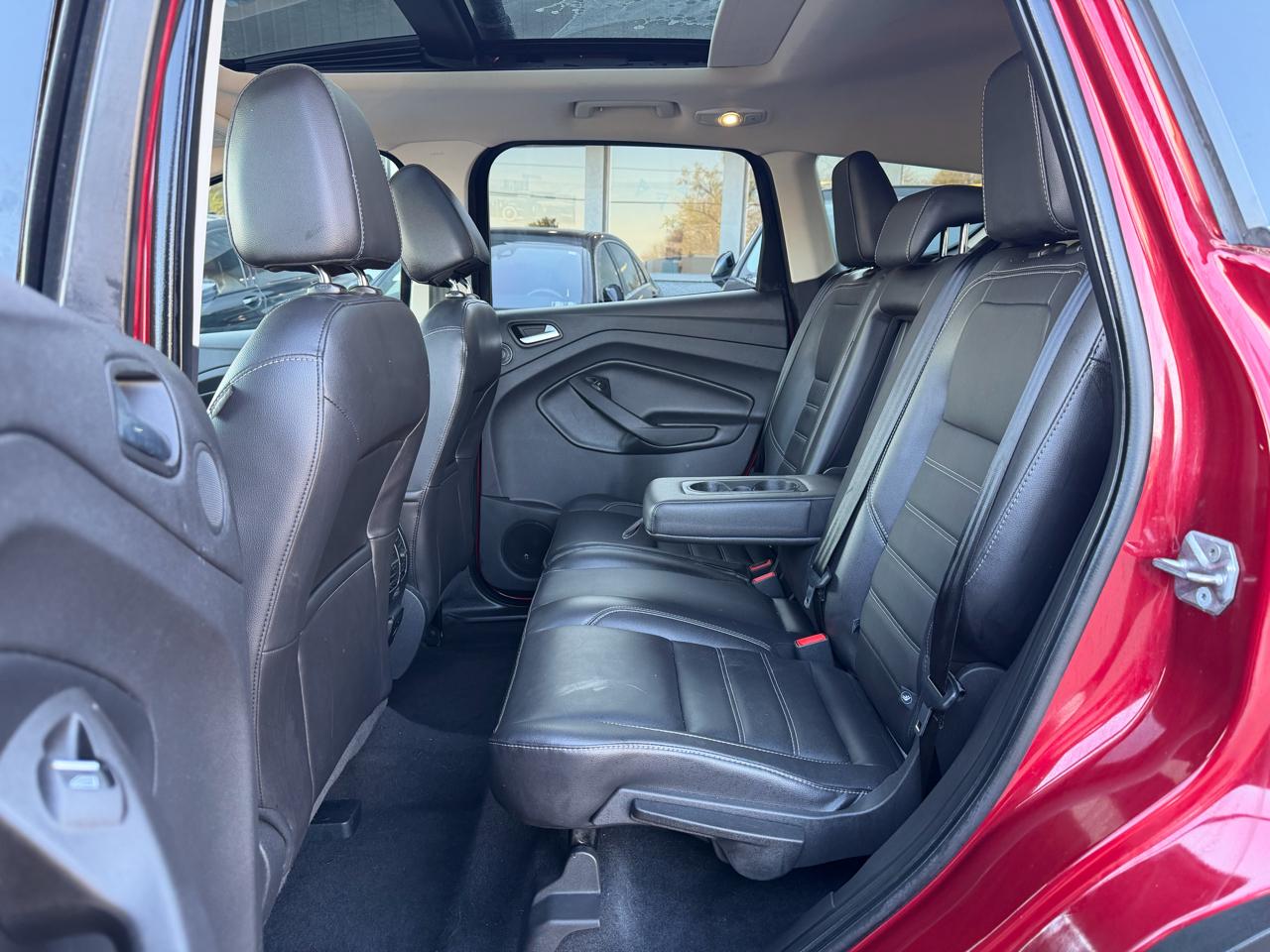 Ford Escape Titanium FWD 2017