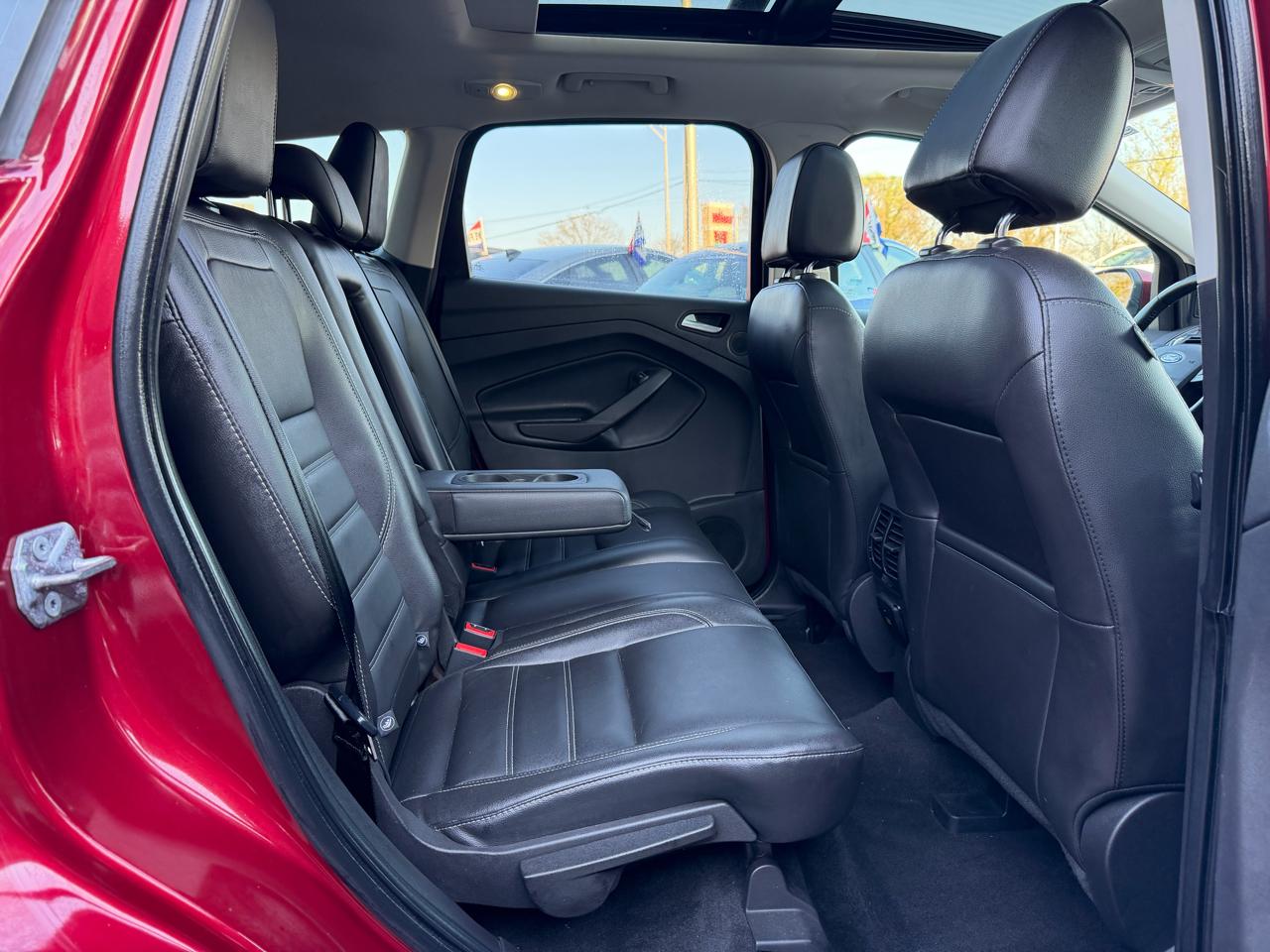 Ford Escape Titanium FWD 2017