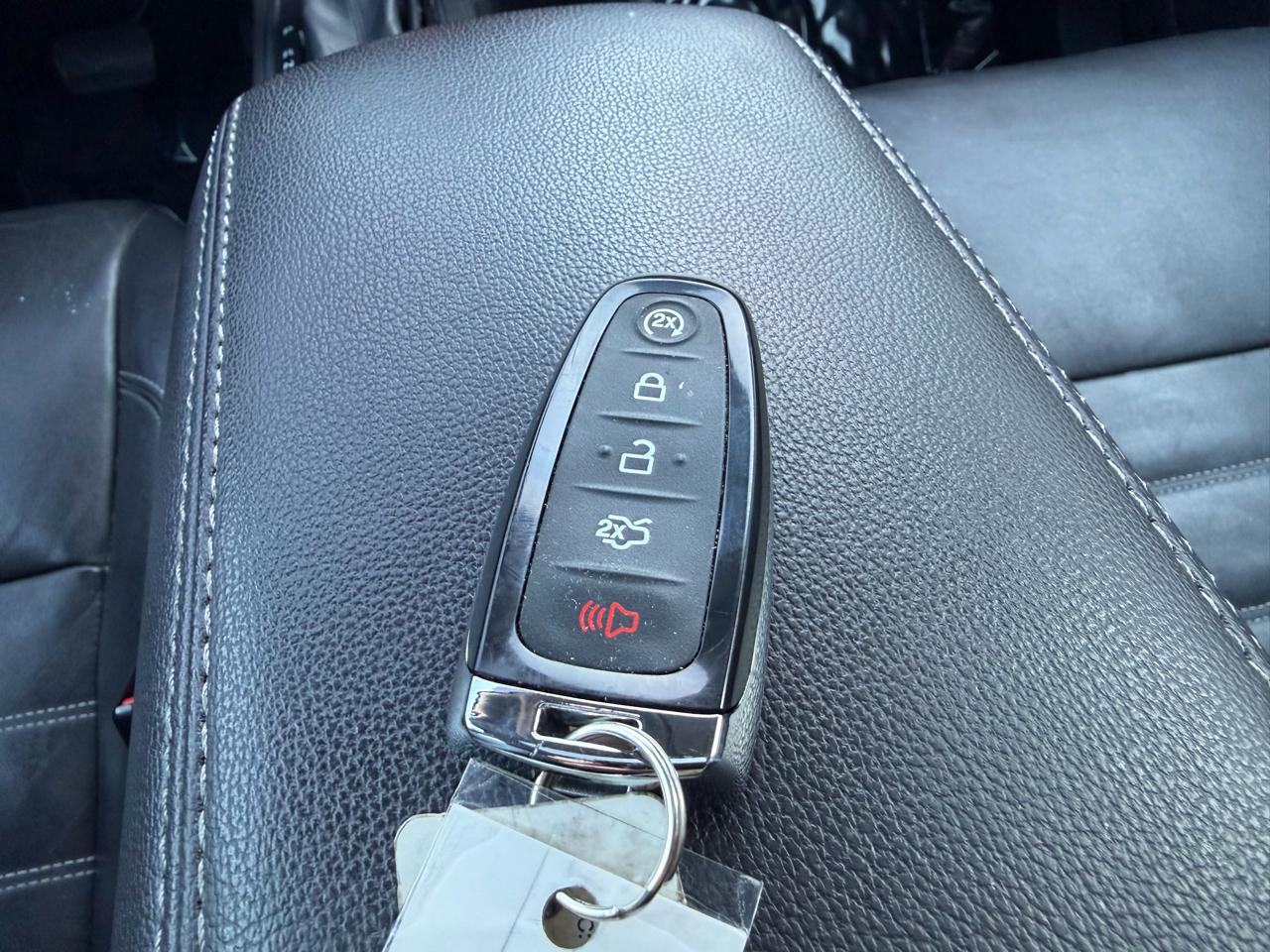 Ford Escape Titanium FWD 2017