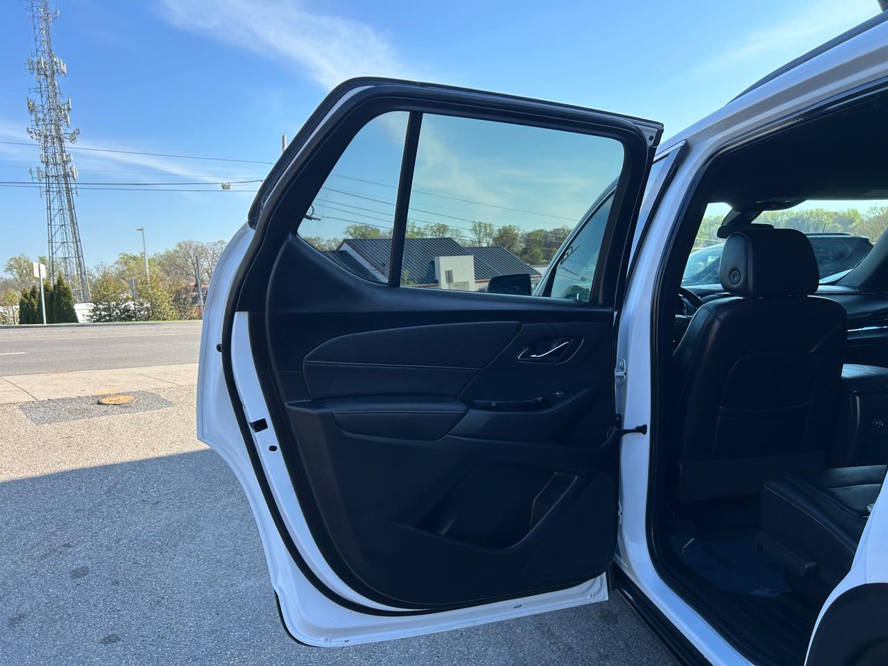 Chevrolet Traverse FWD 4dr LT Leather 2023