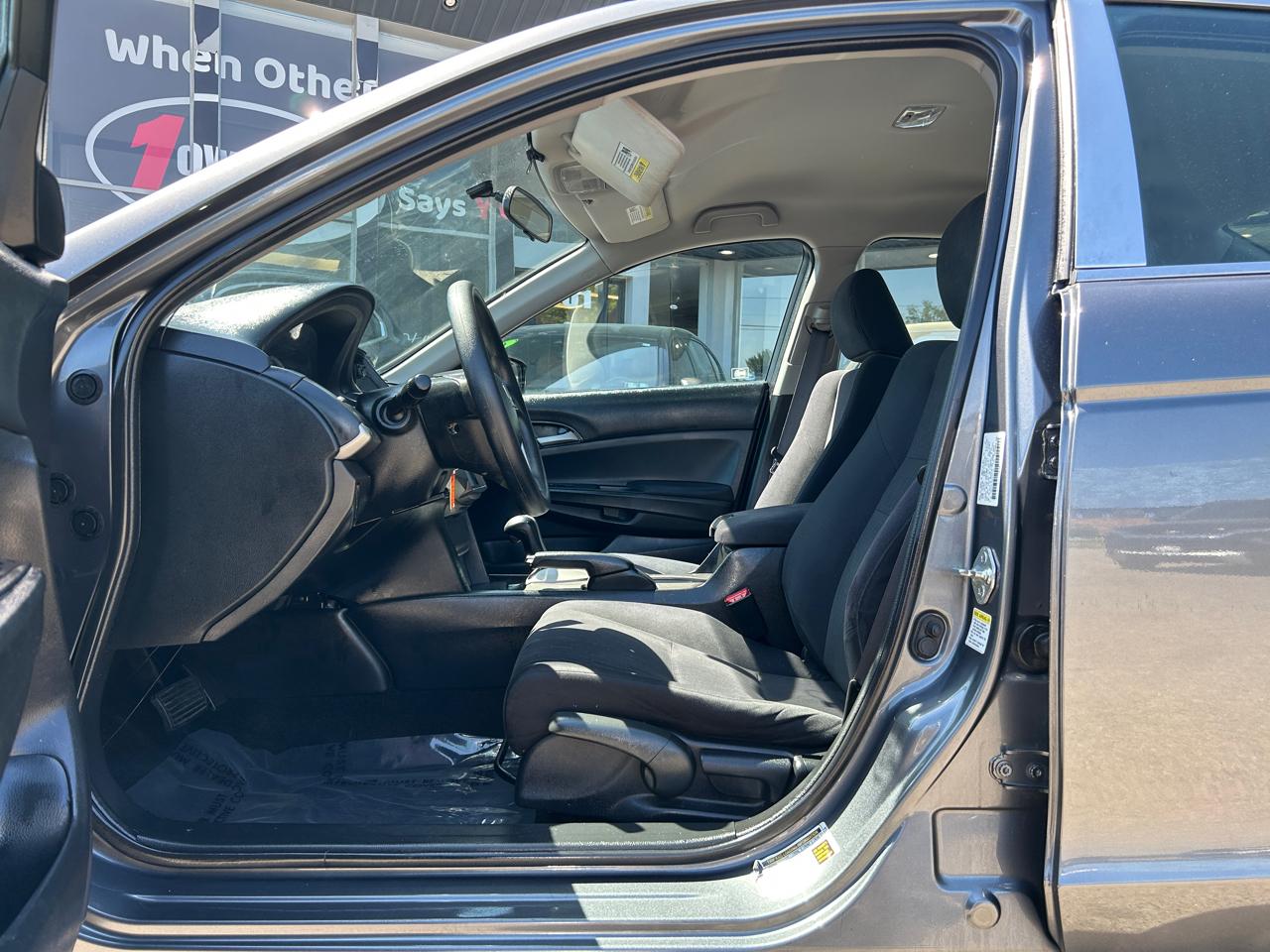 Honda Accord Sdn 4dr I4 Auto LX 2012