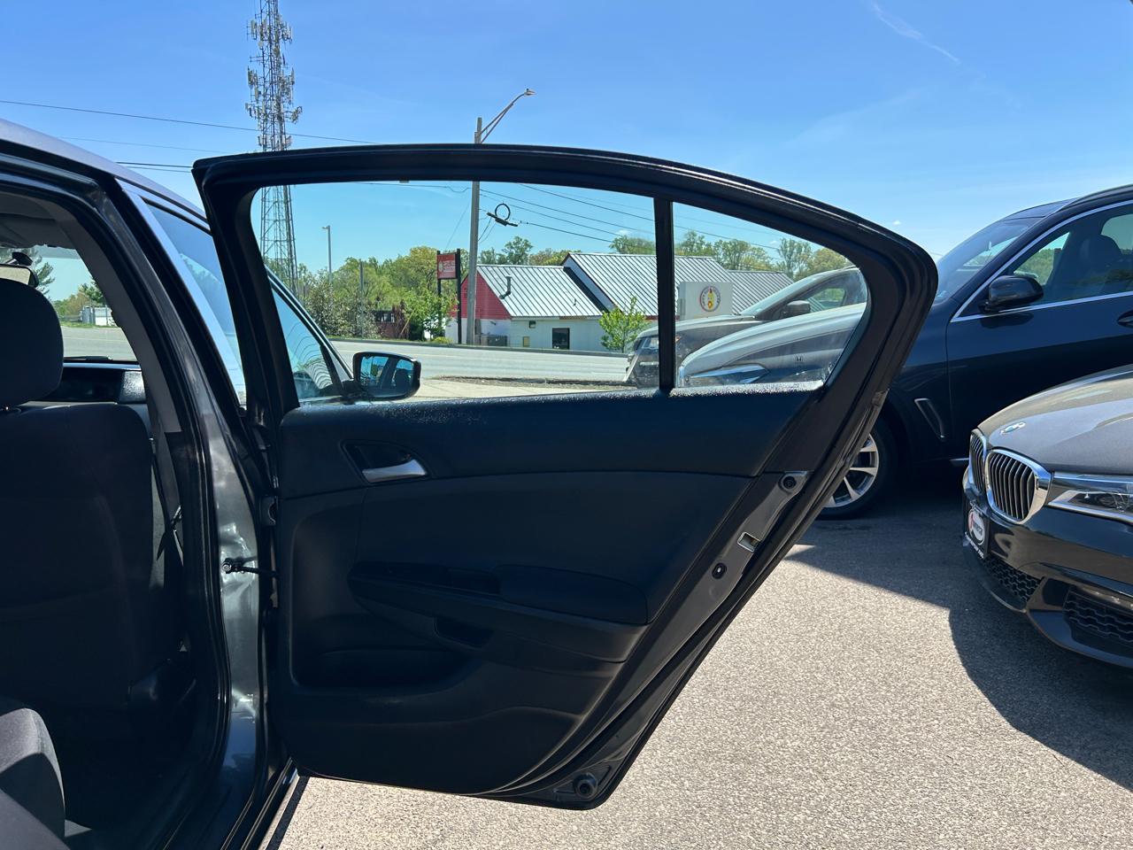 Honda Accord Sdn 4dr I4 Auto LX 2012