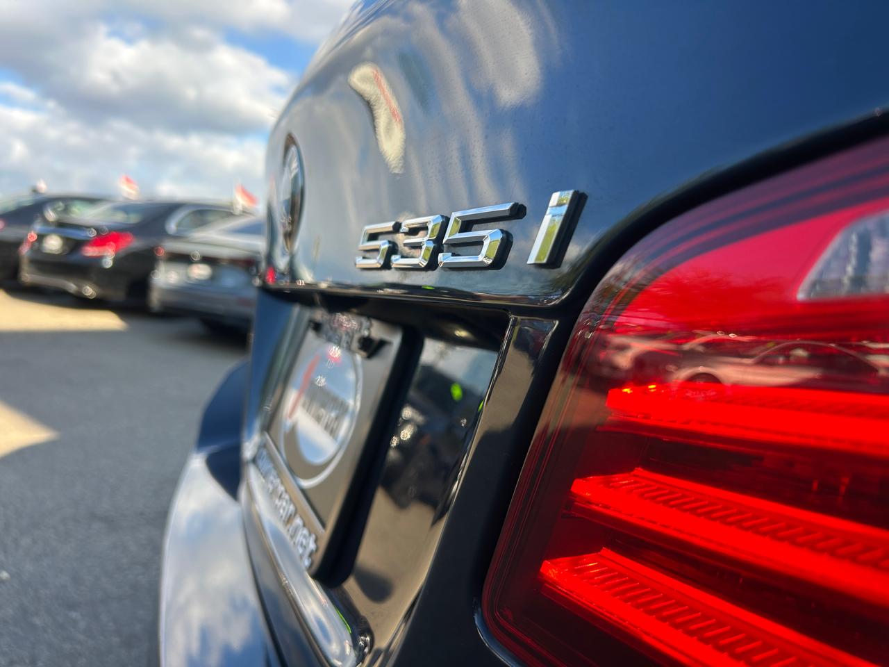 BMW 5 Series 4dr Sdn 535i xDrive AWD 2014