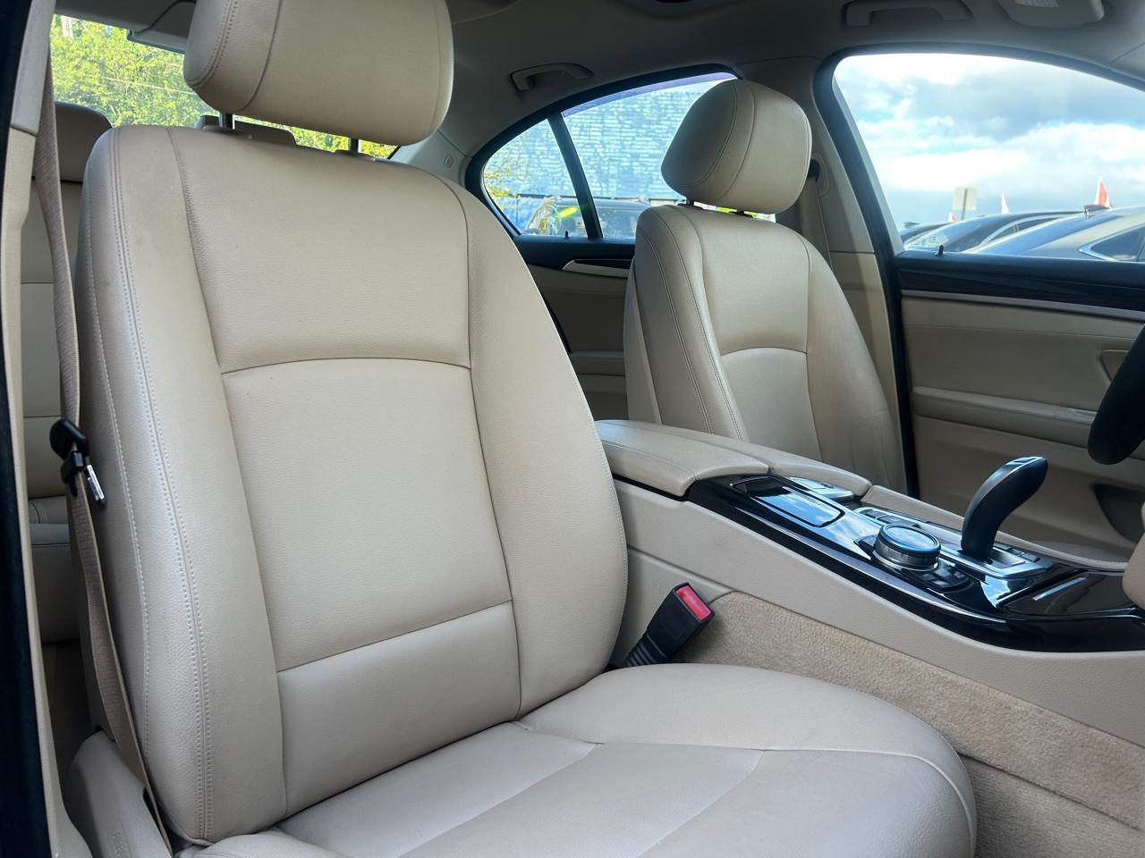 BMW 5 Series 4dr Sdn 535i xDrive AWD 2014