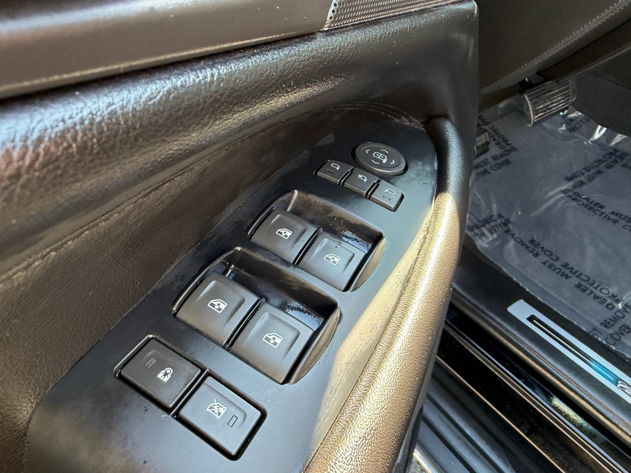 Cadillac Escalade ESV 4WD 4dr Luxury 2018