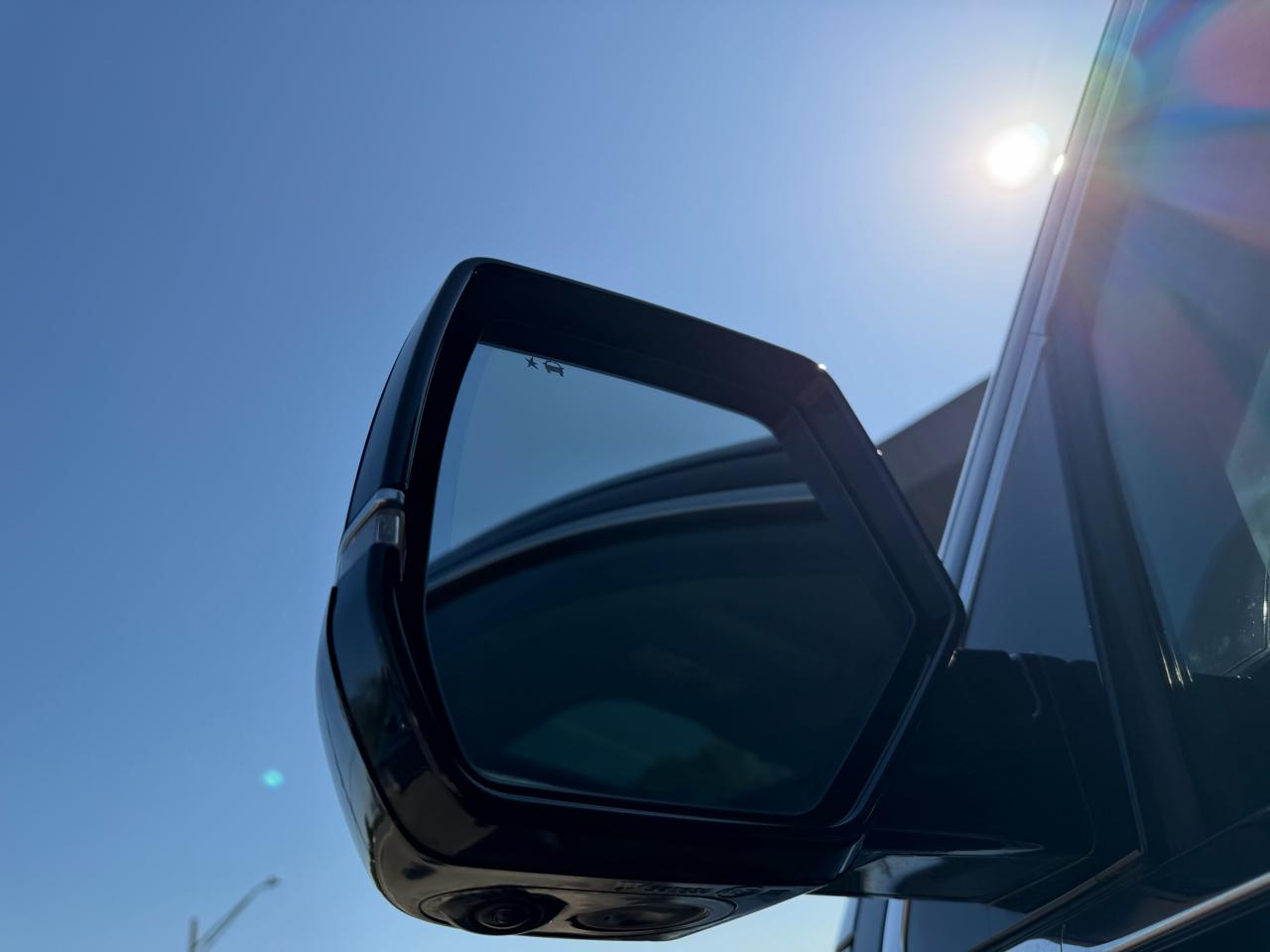 Cadillac Escalade ESV 4WD 4dr Luxury 2018