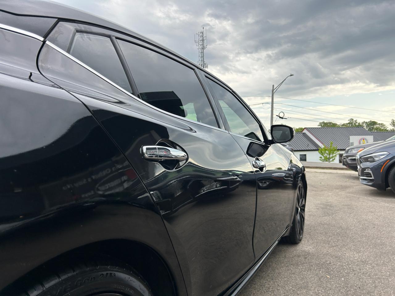 Nissan Maxima SR 3.5L 2017