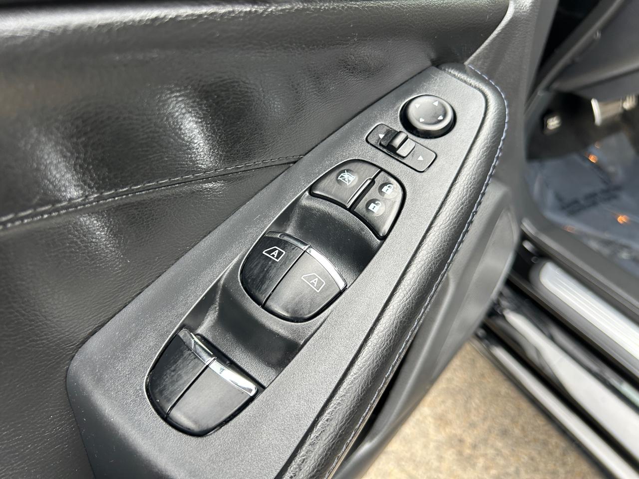 Nissan Maxima SR 3.5L 2017