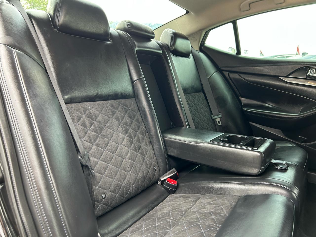 Nissan Maxima SR 3.5L 2017