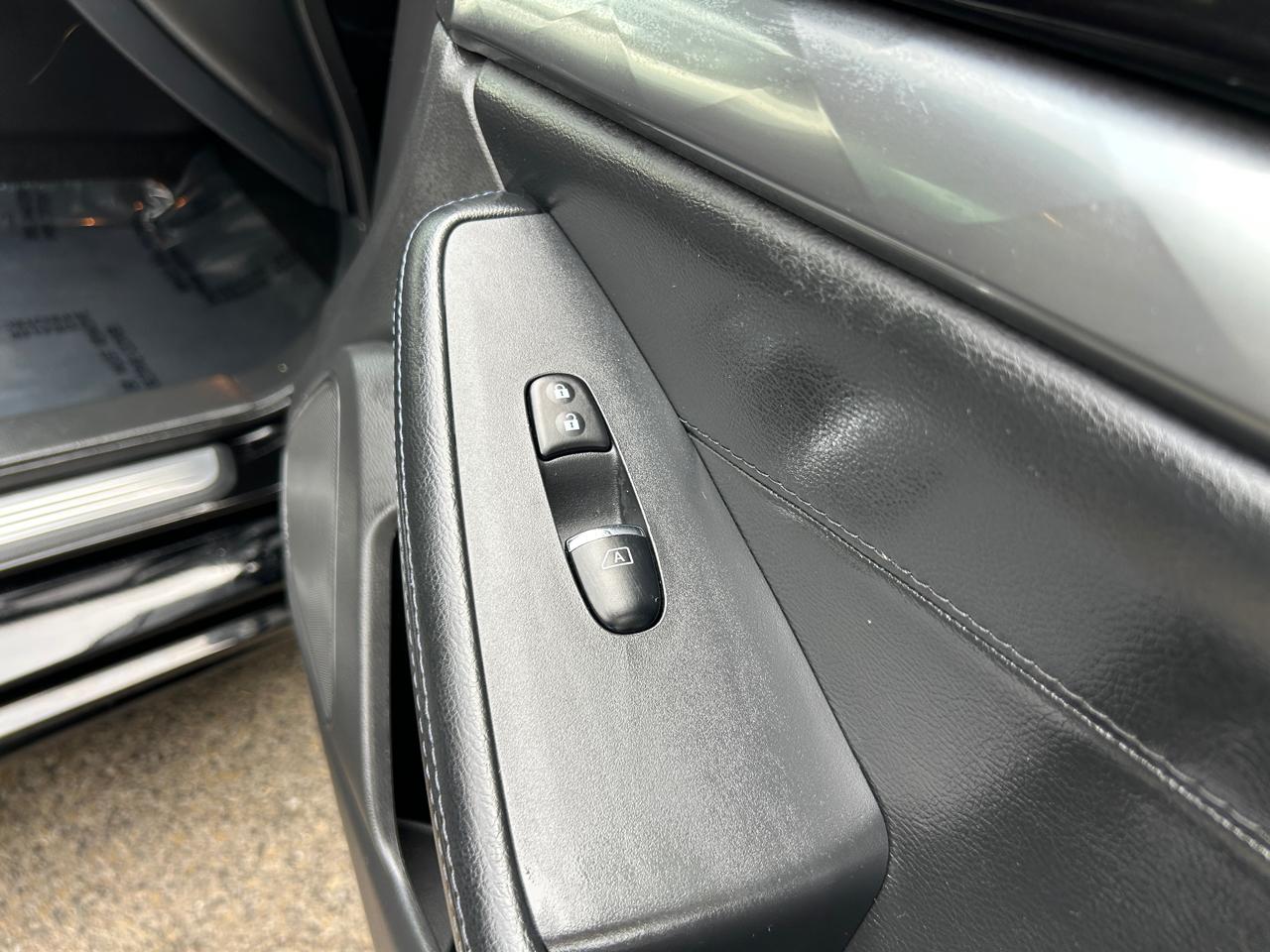 Nissan Maxima SR 3.5L 2017