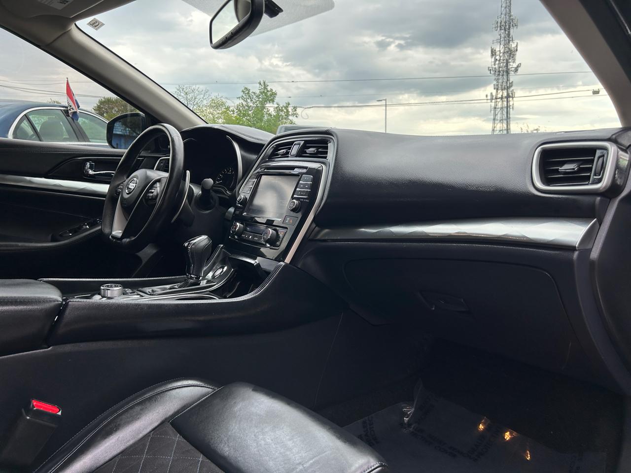 Nissan Maxima SR 3.5L 2017