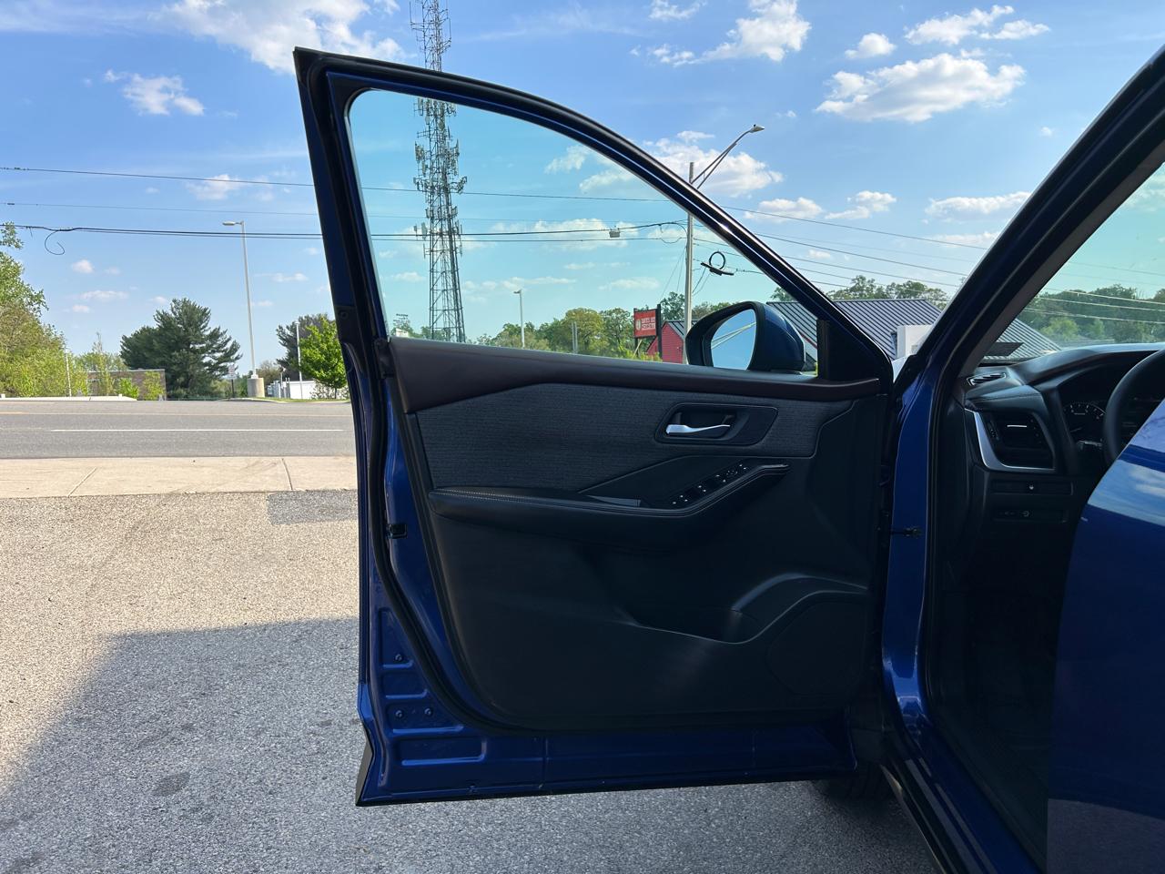 Nissan Rogue AWD SV 2023