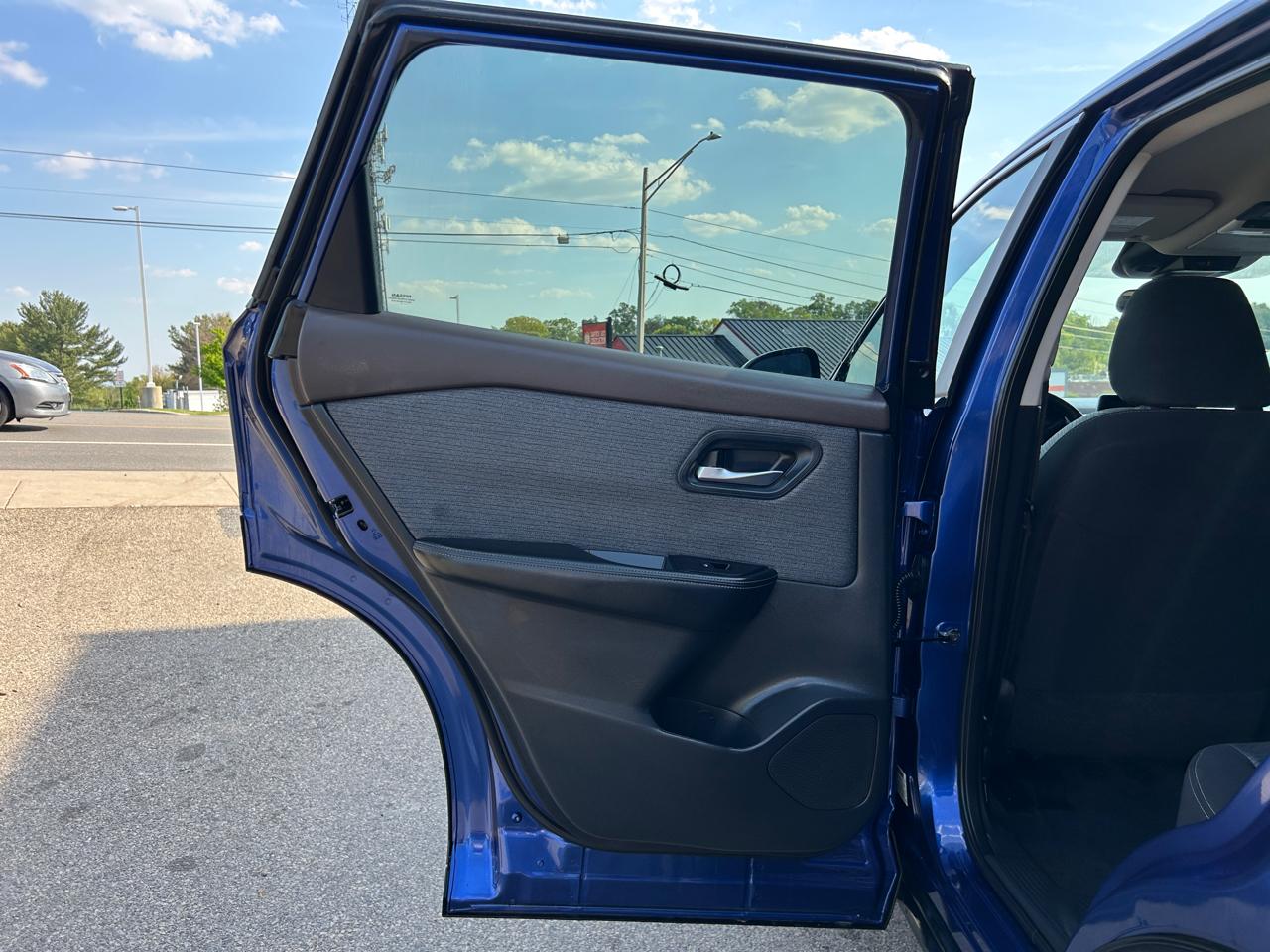 Nissan Rogue AWD SV 2023