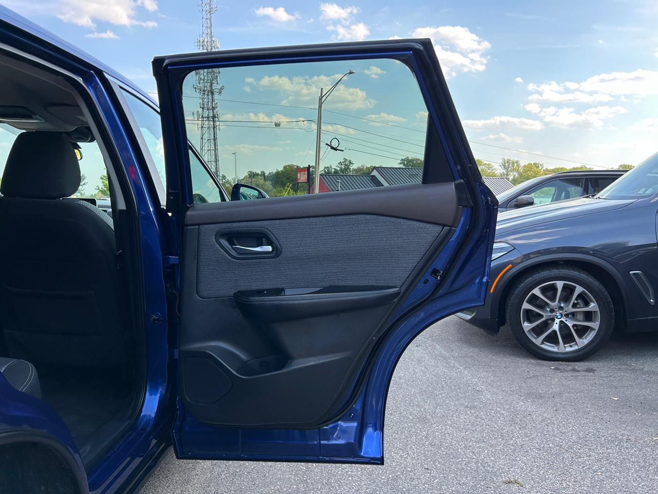 Nissan Rogue AWD SV 2023