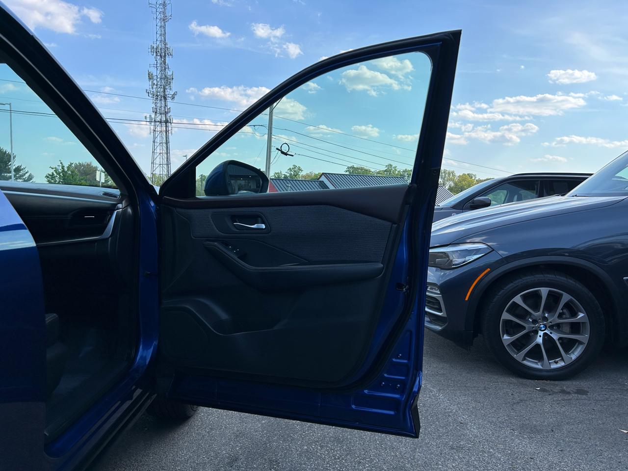 Nissan Rogue AWD SV 2023